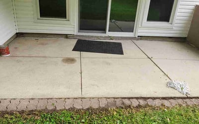 Photo of Linda B.'s yard after getting landscaping in Glen Ellyn, IL