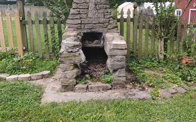 Photo of Anna H.'s yard after getting landscaping in Fort Mitchell, KY