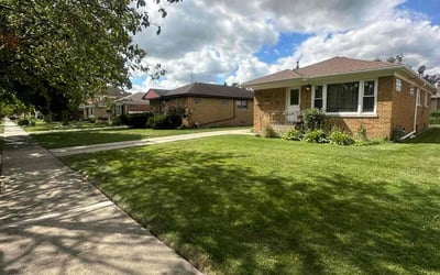 Photo of Jordan M.'s yard after getting lawn care in La Grange Park, IL