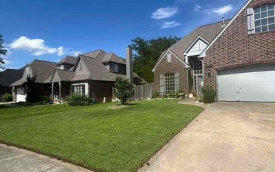Photo of Deb M.'s yard after getting lawn care in Sunset Beach, NC