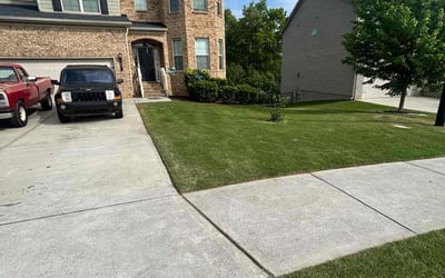 Photo of Justin D.'s yard after getting lawn care in Acworth, GA