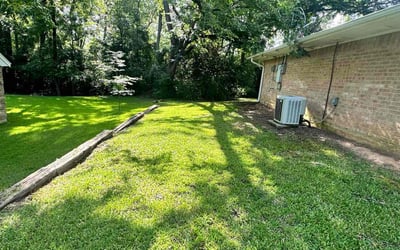 Photo of Jessica R.'s yard after getting lawn care in Tyler, TX
