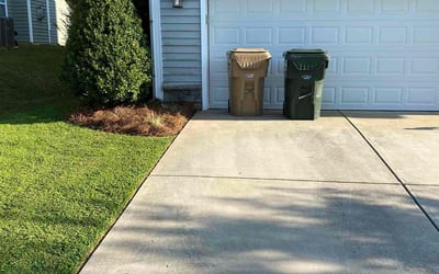 Photo of Miss P.'s yard after getting lawn care in Lenoir, NC