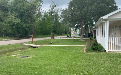 Photo of Robin C.'s yard after getting lawn care in La Place, LA