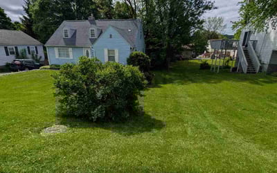Photo of Jennifer H.'s yard after getting lawn care in Oviedo, FL