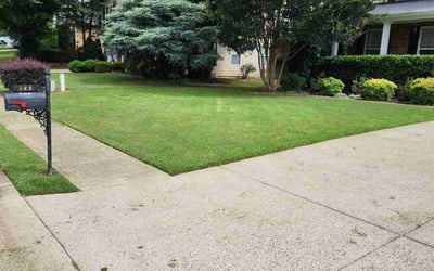 Photo of Gwendolyn H.'s yard after getting lawn care in Fayetteville, NC