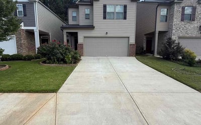 Photo of Old S.'s yard after getting lawn care in Columbus, OH