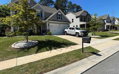 Photo of Shonda C.'s yard after getting lawn care in Fort Worth, TX