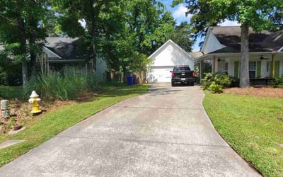 Photo of Myah B.'s yard after getting lawn care in Dallas, TX