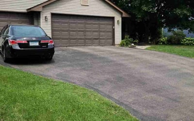 Photo of Dawn P.'s yard after getting lawn care in Chaska, MN
