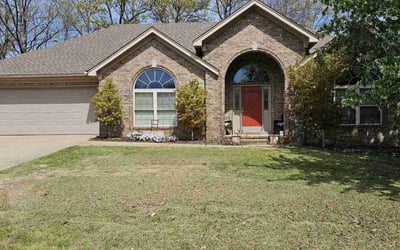 Photo of Michelle R.'s yard after getting lawn care in Sherwood, AR