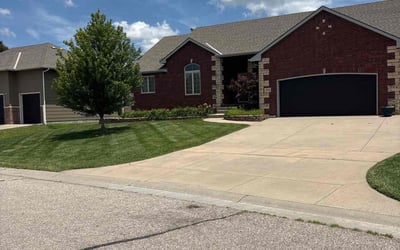 LawnStarter Lawn Care Service
