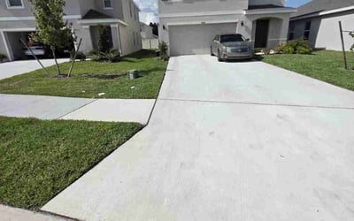 Photo of Janitza V.'s yard after getting lawn care in Killeen, TX