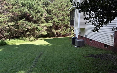 Photo of Grace N.'s yard after getting lawn care in Auburn, WA