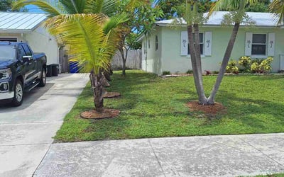 Photo of Serena B.'s yard after getting lawn care in Jensen Beach, FL