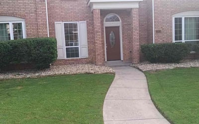 Photo of Steven S.'s yard after getting lawn care in Beaumont, TX
