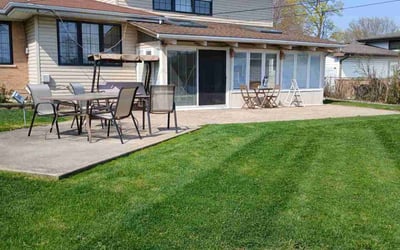 Photo of Greg R.'s yard after getting lawn care in Mount Prospect, IL