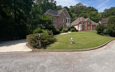 Photo of Jeff O.'s yard after getting lawn care in Irving, TX