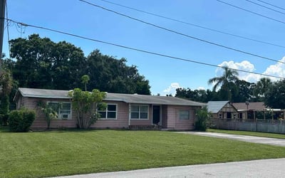 Photo of Erin O.'s yard after getting lawn care in Dunedin, FL