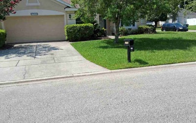 Photo of Danh D.'s yard after getting lawn care in Yukon, OK