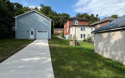 Photo of Shauntae L.'s yard after getting lawn care in Roanoke, VA