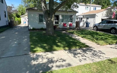 Photo of Hector C.'s yard after getting lawn care in Freeport, NY