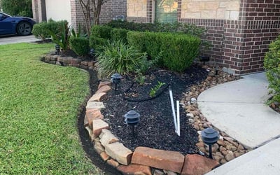 Photo of Suhaib N.'s yard after getting lawn care in Floral Park, NY