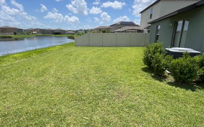 Photo of Kimberley T.'s yard after getting lawn care in Sun City Center, FL