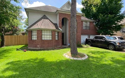 Photo of Nicholas P.'s yard after getting lawn care in Pearland, TX