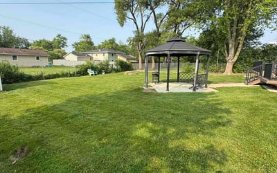 Photo of Steven M.'s yard after getting lawn care in Lake Charles, LA