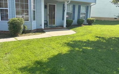 Photo of Megan Z.'s yard after getting lawn care in Everett, WA
