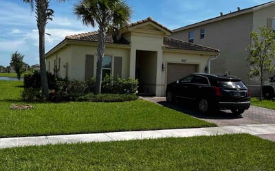 Photo of Alma G.'s yard after getting lawn care in Flushing, NY