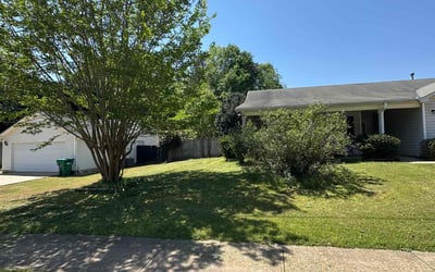 Photo of Renee C.'s yard after getting lawn care in Fort Smith, AR