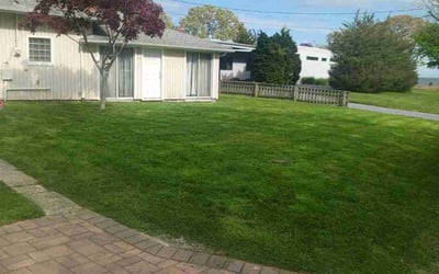 Photo of Nganda I.'s yard after getting lawn care in West Islip, NY