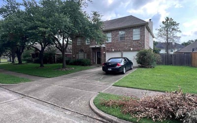 Photo of Deneise T.'s yard after getting lawn care in Houston, TX