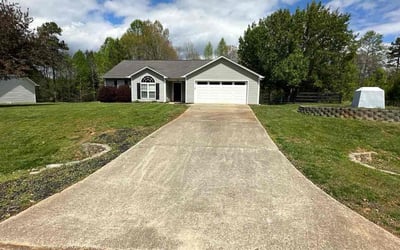 Photo of Jennifer F.'s yard after getting lawn care in Redmond, WA