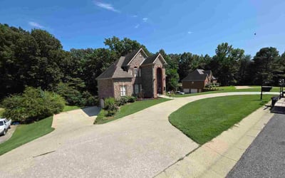 Photo of Kiara P.'s yard after getting lawn care in Fort Worth, TX