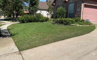 Photo of Justin J.'s yard after getting lawn care in Rowlett, TX