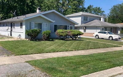 Photo of Alisa B.'s yard after getting lawn care in Calumet, IL