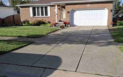 Photo of Morshida E.'s yard after getting lawn care in Cheektowaga, NY