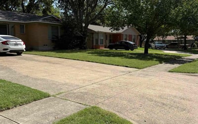 Photo of Terri B.'s yard after getting lawn care in Somerville, NJ