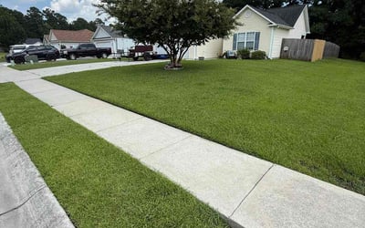 Photo of Stephanie V.'s yard after getting lawn care in Jacksonville, NC