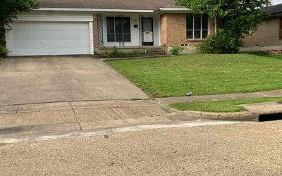 Photo of Rhoygnette E.'s yard after getting lawn care in Matteson, IL