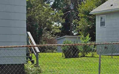Photo of Christopher H.'s yard after getting lawn care in Tulare, CA