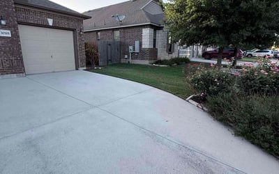 Photo of Callum C.'s yard after getting lawn care in Niceville, FL