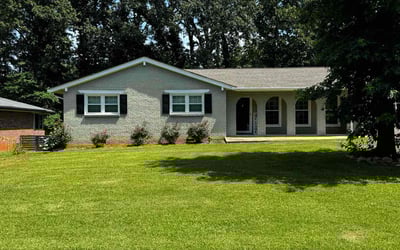 Photo of Esmie B.'s yard after getting lawn care in Clarkston, GA