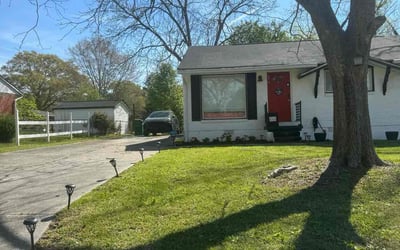 Photo of Icia H.'s yard after getting lawn care in Harriman, TN