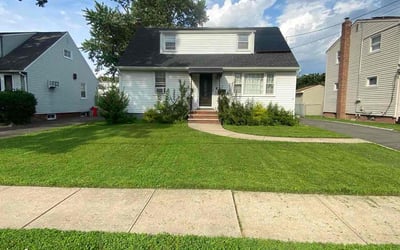 Photo of Blondine M.'s yard after getting lawn care in Roselle Park, NJ
