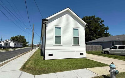 Photo of Nancy W.'s yard after getting lawn care in Harvey, LA