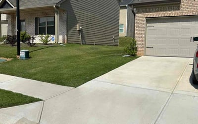 Photo of Pete T.'s yard after getting lawn care in Auburndale, FL
